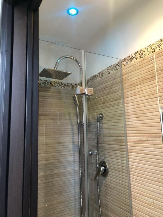 B&B Romeo Bari Exteriör bild